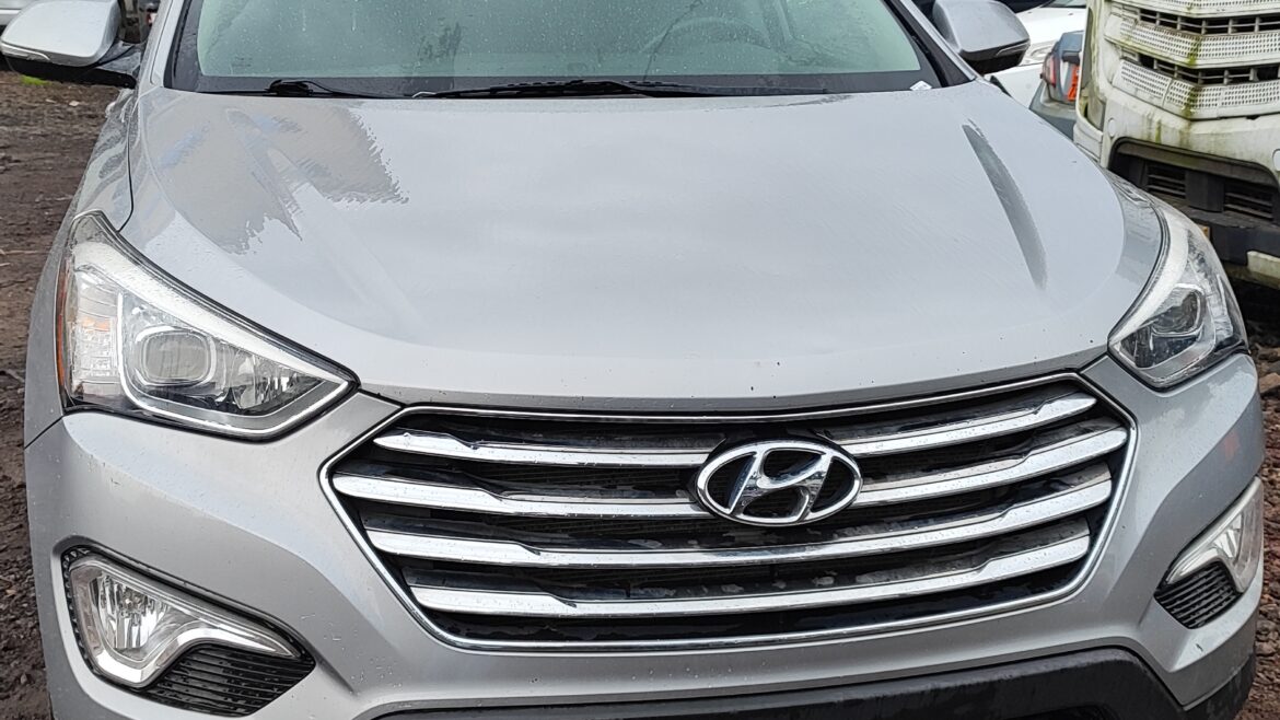 HYUNDAI SANTAFE 2016